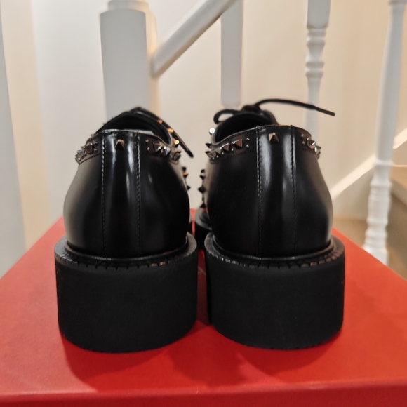 VALENTINO GARAVANI Gentleglam Studded Leather Derby Shoes - Picture 6 of 8
